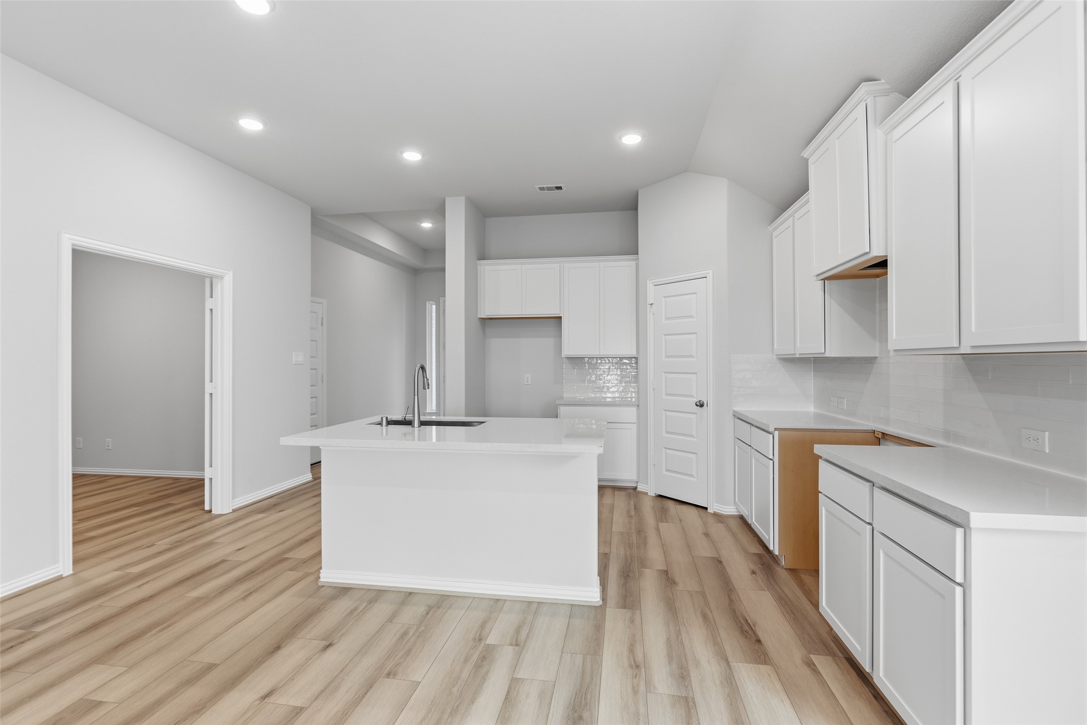 523 Selaura Street Rosenberg, TX 77471 - Photo 13 of 33