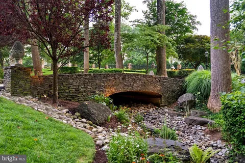 $14,000,000 | 9112-9120 Mine Run Drive, Great Falls, VA 22066