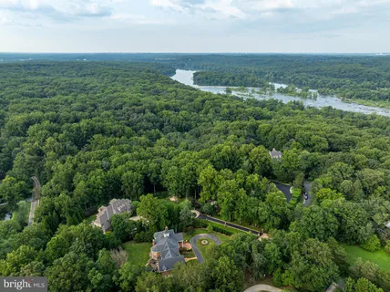 $14,000,000 | 9112-9120 Mine Run Drive, Great Falls, VA 22066