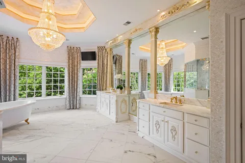 $14,000,000 | 9112-9120 Mine Run Drive, Great Falls, VA 22066