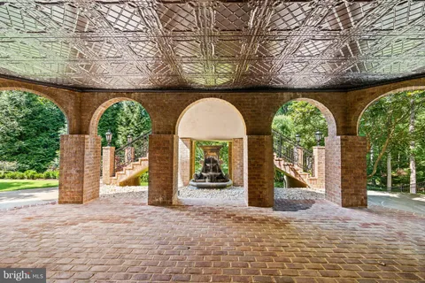 $14,000,000 | 9112-9120 Mine Run Drive, Great Falls, VA 22066