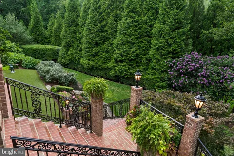 $14,000,000 | 9112-9120 Mine Run Drive, Great Falls, VA 22066