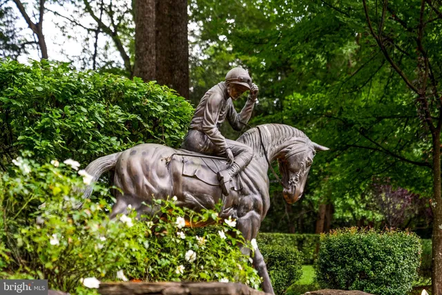 $14,000,000 | 9112-9120 Mine Run Drive, Great Falls, VA 22066