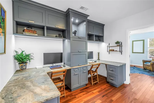 $610,000 | 5284 6th Way North, St. Petersburg, FL 33703