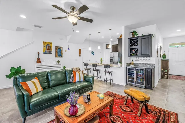 $610,000 | 5284 6th Way North, St. Petersburg, FL 33703