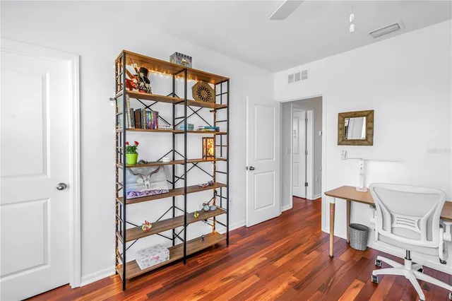 $610,000 | 5284 6th Way North, St. Petersburg, FL 33703