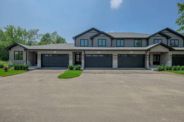 $549,900 | 11323 1st Street, Mokena, IL 60448