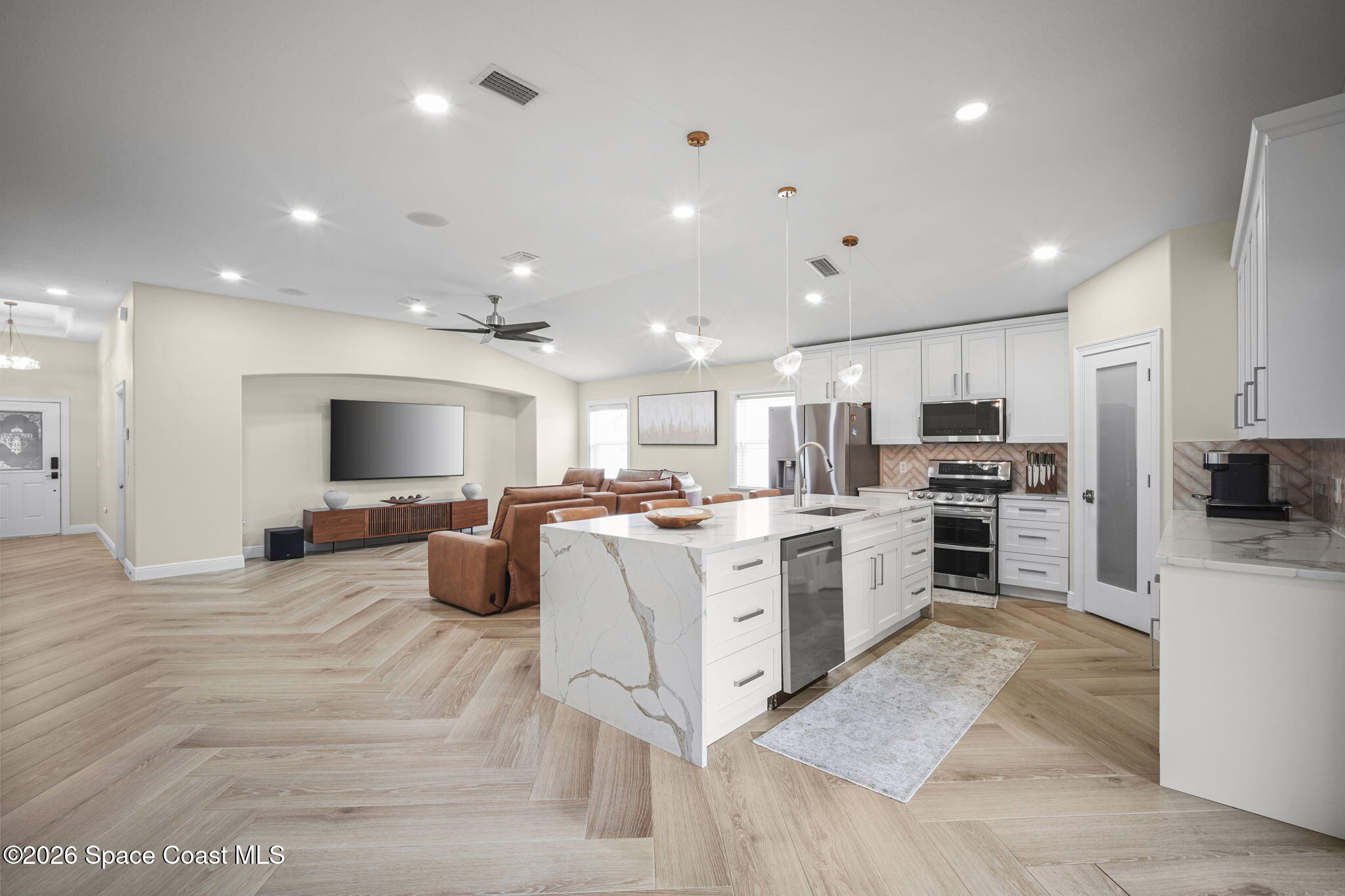 3901 Brantley Circle Rockledge, FL 32955 - Photo 12 of 35 5-web-or-mls-BRANTLEY_KITCHEN24