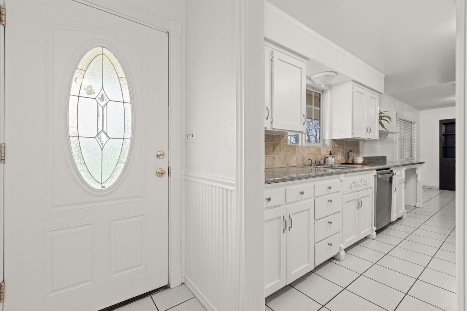524 West Huntsman Avenue Reedley, CA 93654 - Photo 17 of 32 Gallery Image 17