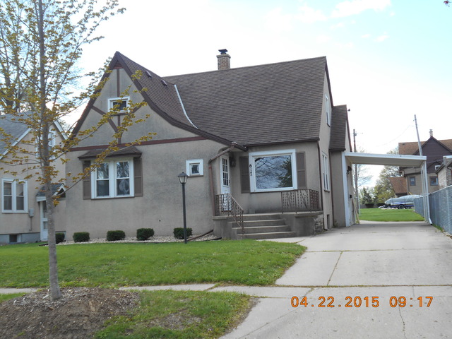 617 West Cleveland Street Spring Valley, IL 61362 - Photo 2 of 13 Gallery Image 2