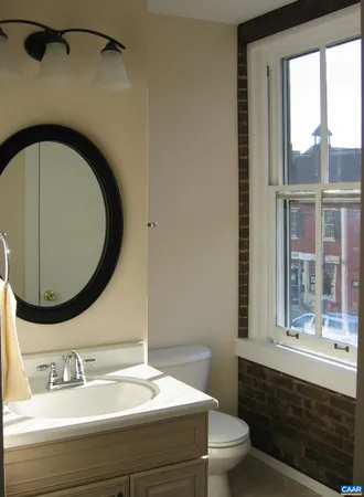 $800,000 | 475 Valley Street, Scottsville, VA 24590