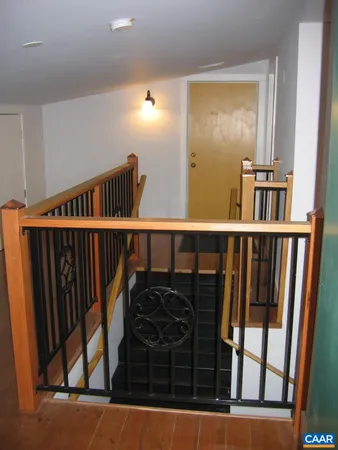 $800,000 | 475 Valley Street, Scottsville, VA 24590