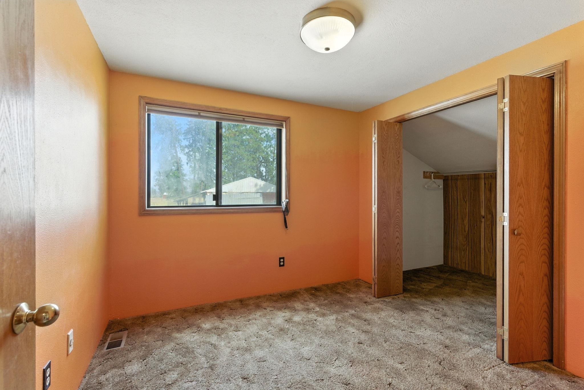 14510 West Pine Bluff Road Nine Mile Falls, WA 99026 - Photo 16 of 50