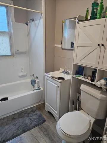 $156,000 | 81 Kingston Place, Buffalo, NY 14210