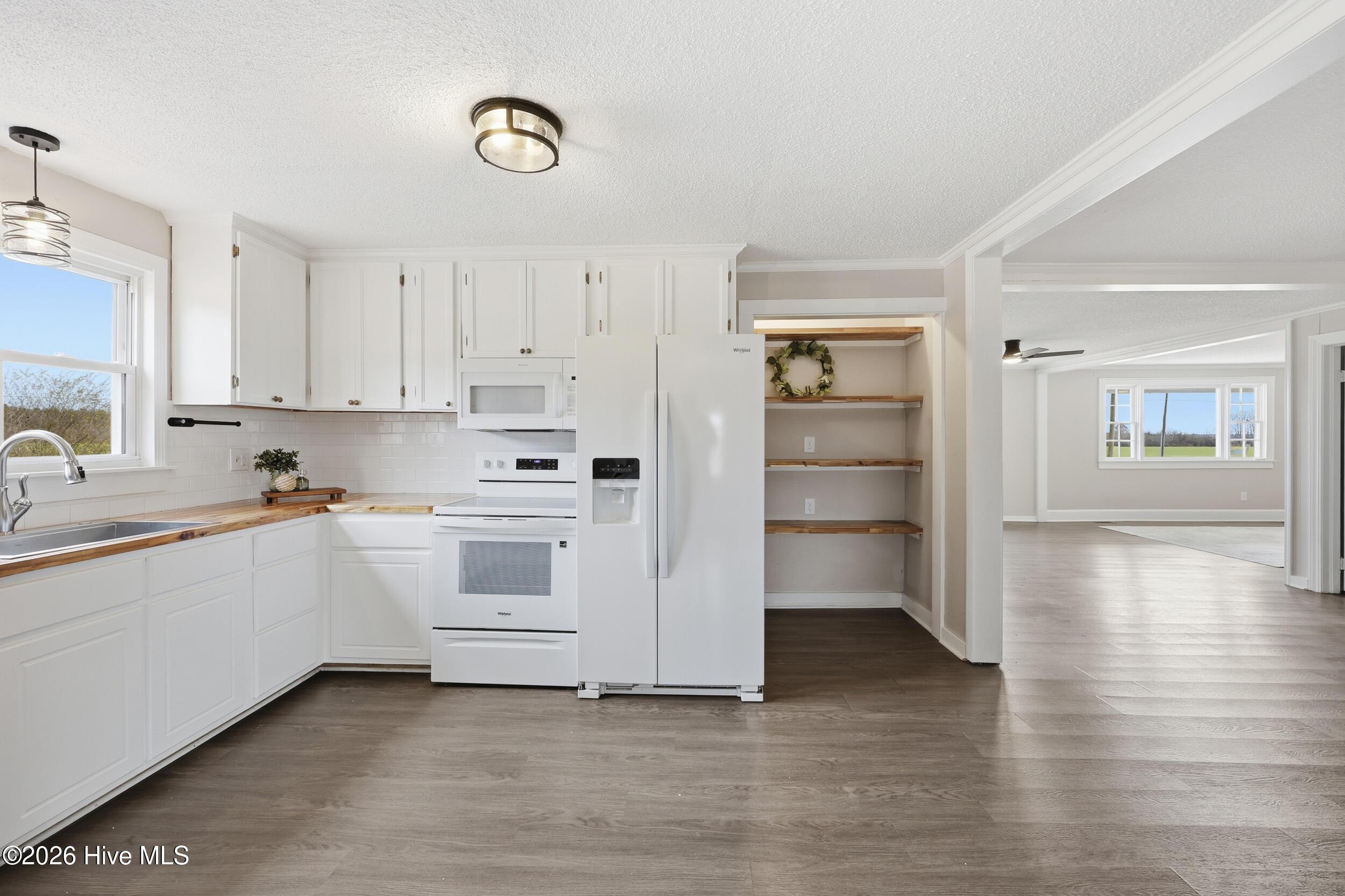 449 Sandy Ridge Road Edenton, NC 27932 - Photo 14 of 35 Open and seamlessly flows