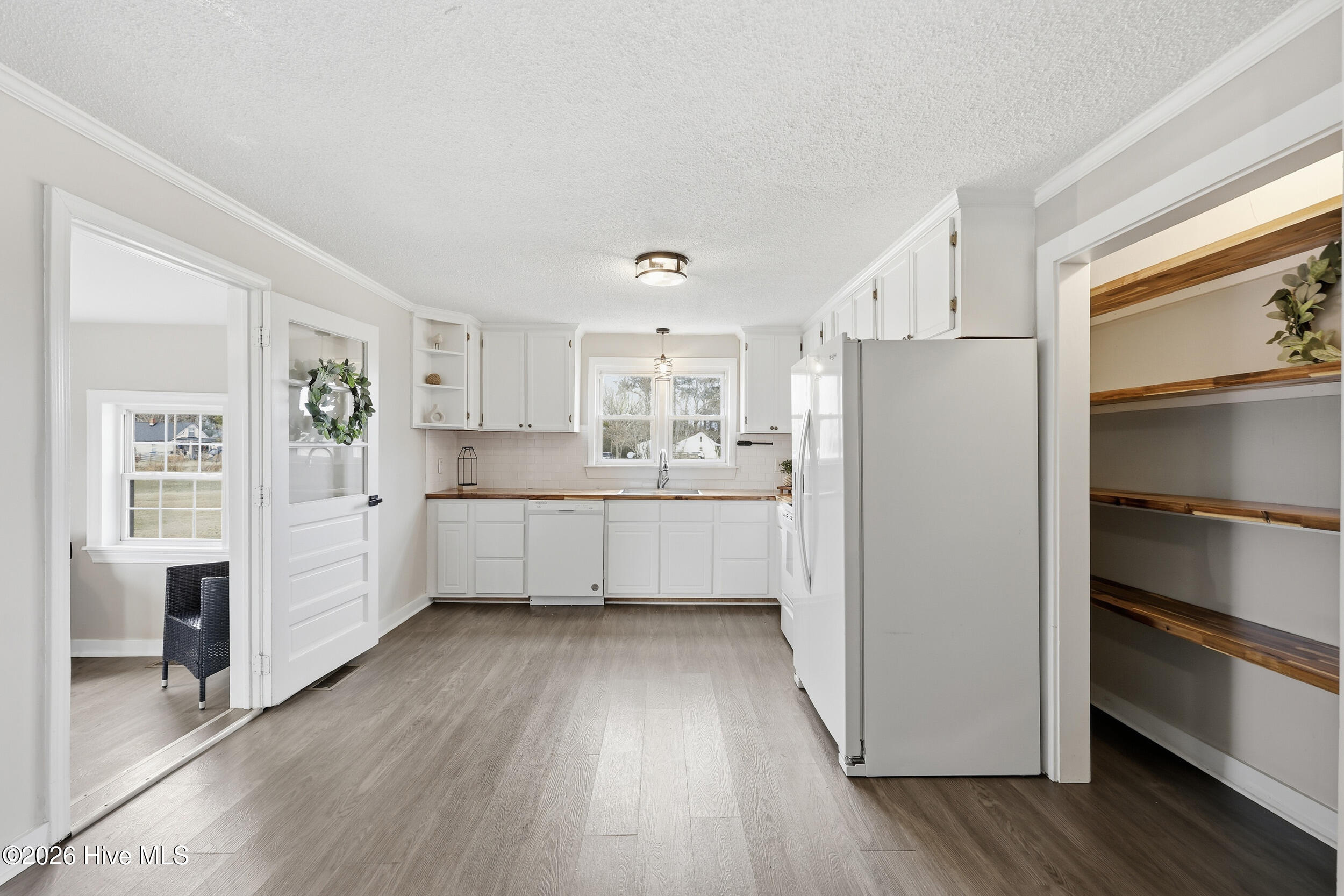 449 Sandy Ridge Road Edenton, NC 27932 - Photo 16 of 35 Check out that pantry with electric outlets PERFECT for appliance storage
