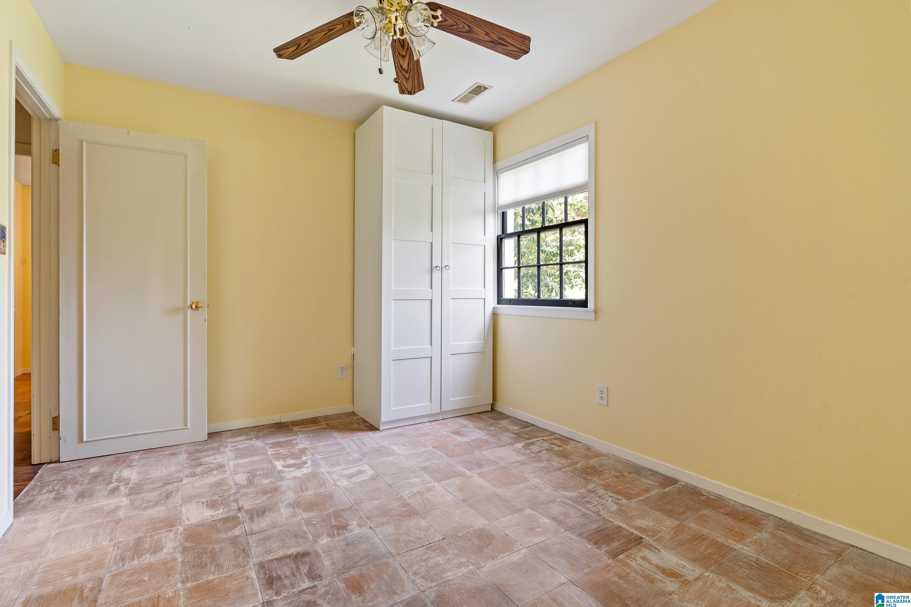 2221 Chapel Hill Road Birmingham, AL 35216 - Photo 24 of 35