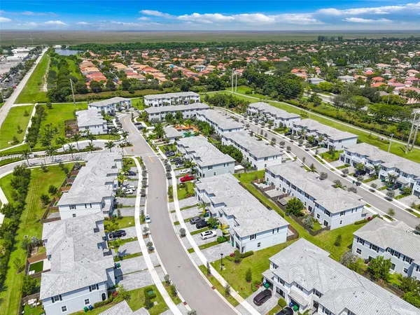 $3,500 | 11927 Northwest 46th Street, Unit 11927, Coral Springs, FL 33076