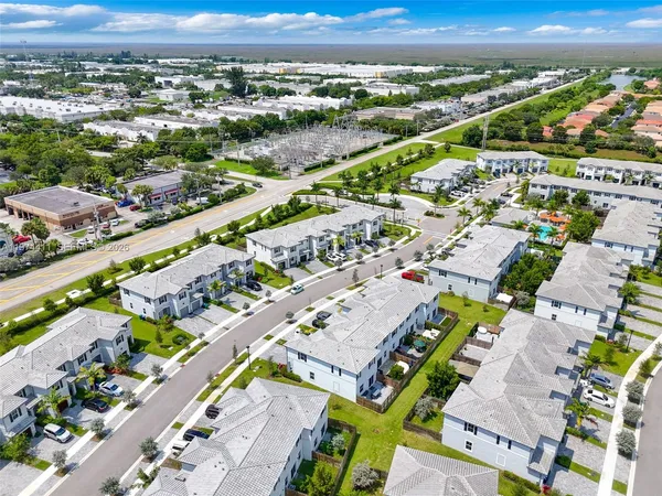 $3,500 | 11927 Northwest 46th Street, Unit 11927, Coral Springs, FL 33076