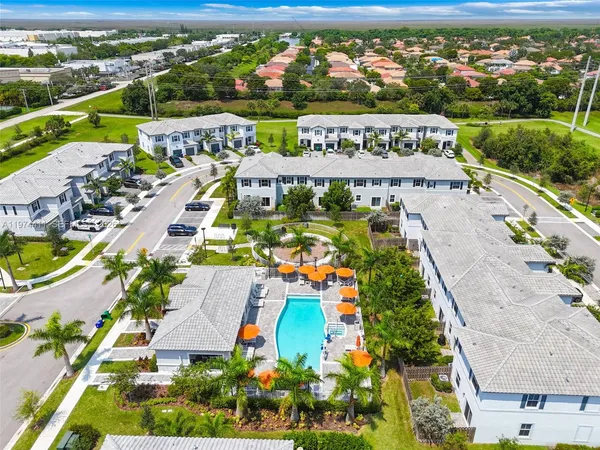 $3,500 | 11927 Northwest 46th Street, Unit 11927, Coral Springs, FL 33076