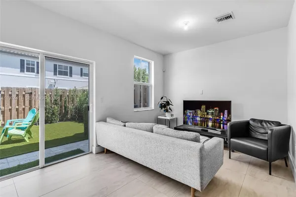 $3,500 | 11927 Northwest 46th Street, Unit 11927, Coral Springs, FL 33076