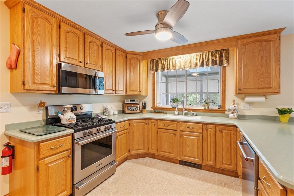 175 State Road Templeton, MA 01436 - Photo 9 of 42