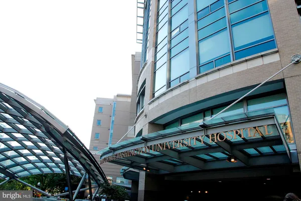 $2,695 | 2201 L Street Northwest, Unit 612, Washington, DC 20037