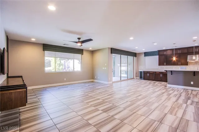 $4,900 | 5863 Glory Heights Drive, Las Vegas, NV 89135