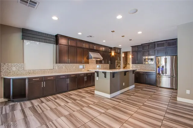 $4,900 | 5863 Glory Heights Drive, Las Vegas, NV 89135