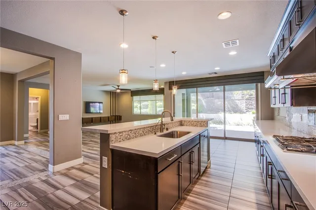 $4,900 | 5863 Glory Heights Drive, Las Vegas, NV 89135