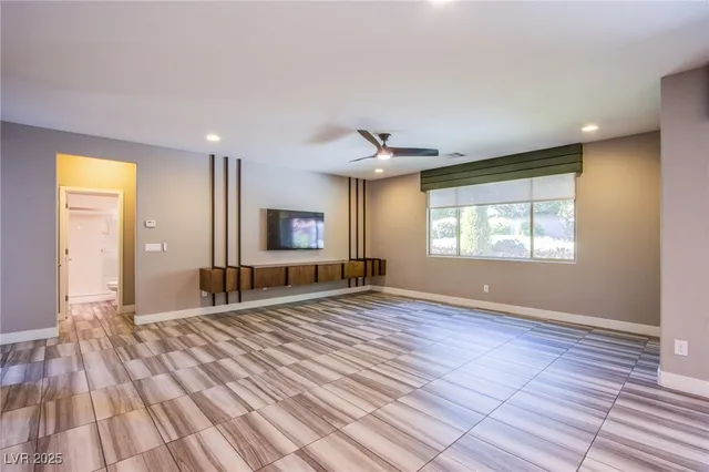 $4,900 | 5863 Glory Heights Drive, Las Vegas, NV 89135