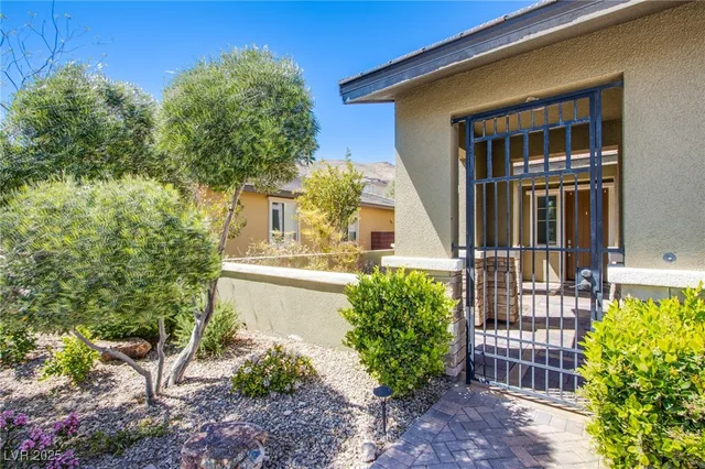 $4,900 | 5863 Glory Heights Drive, Las Vegas, NV 89135