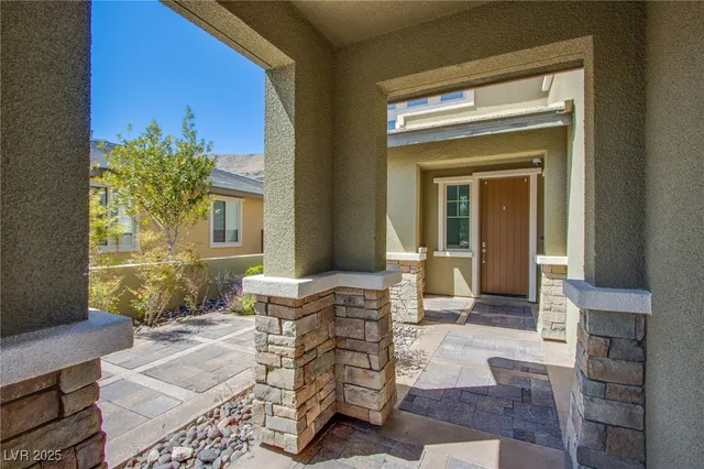 $4,900 | 5863 Glory Heights Drive, Las Vegas, NV 89135