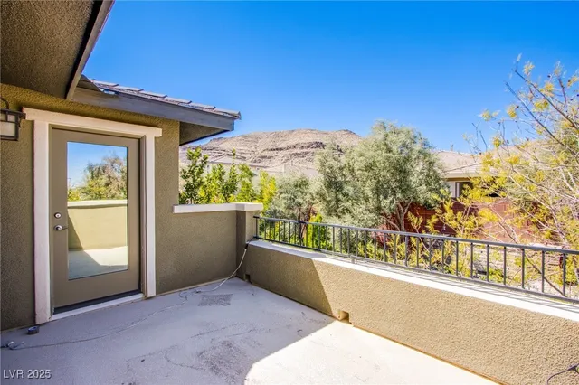 $4,900 | 5863 Glory Heights Drive, Las Vegas, NV 89135