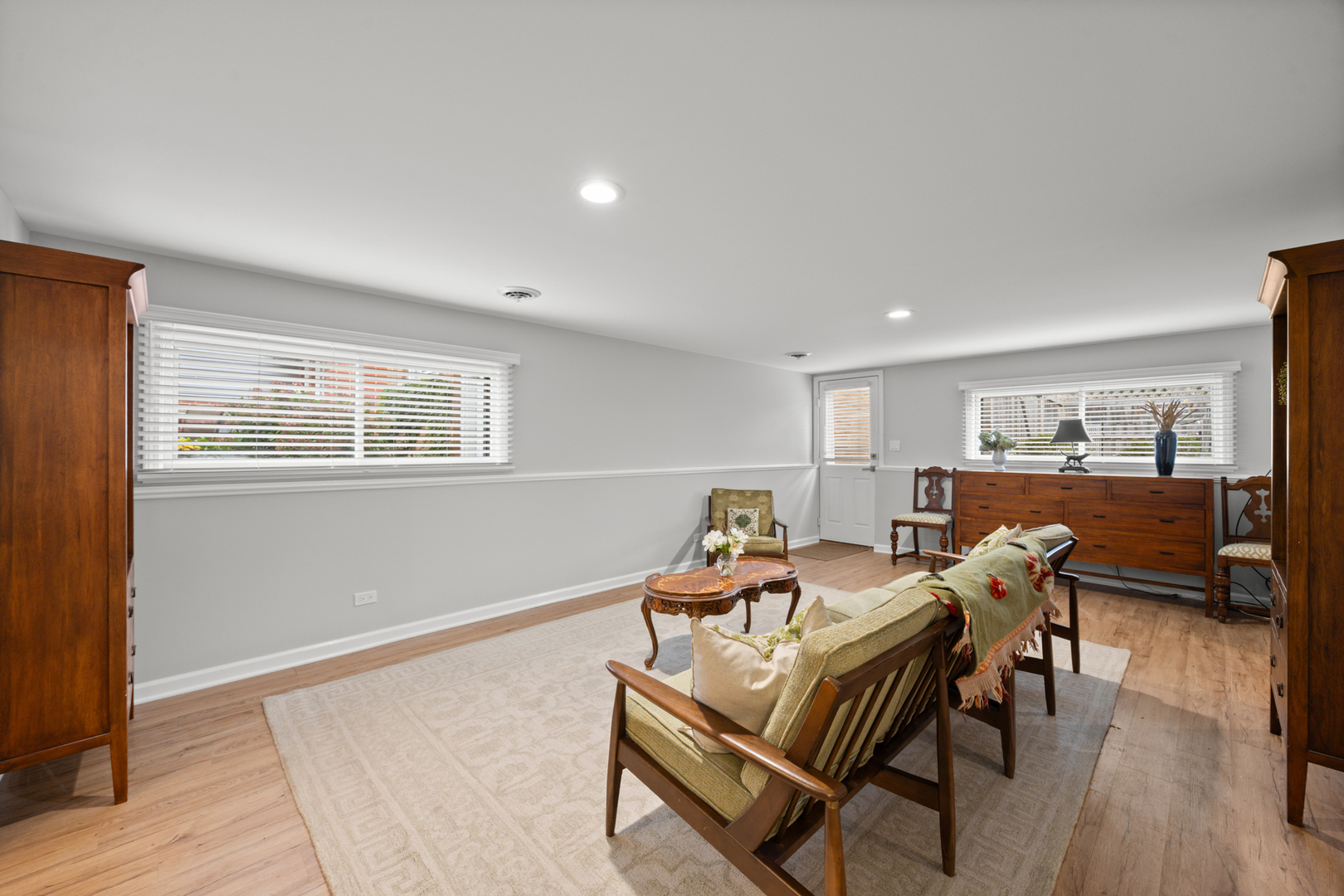 248 Glenview Road Glenview, IL 60025 - Photo 23 of 30 Gallery Image 23