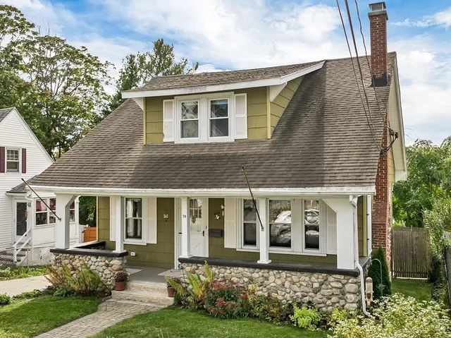 $527,000 | 74 Tower Street, Methuen, MA 01844