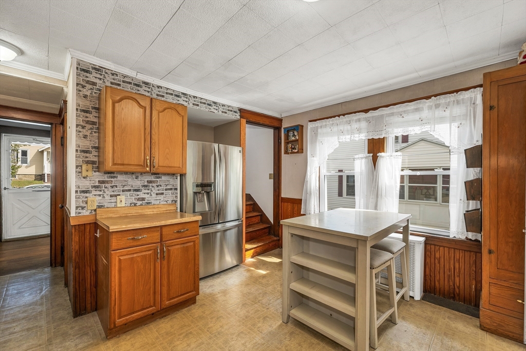 74 Tower Street Methuen, MA 01844 - Photo 11 of 29