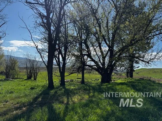 $197,630 | 19763 Butler Lane, Ola, ID 83657
