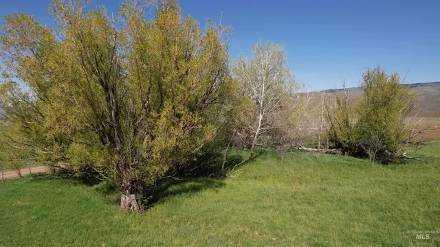 $197,630 | 19763 Butler Lane, Ola, ID 83657