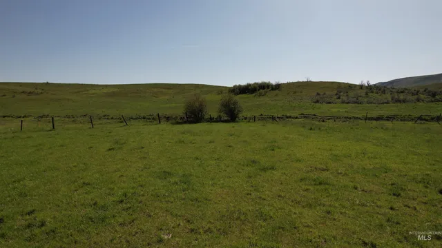 $197,630 | 19763 Butler Lane, Ola, ID 83657