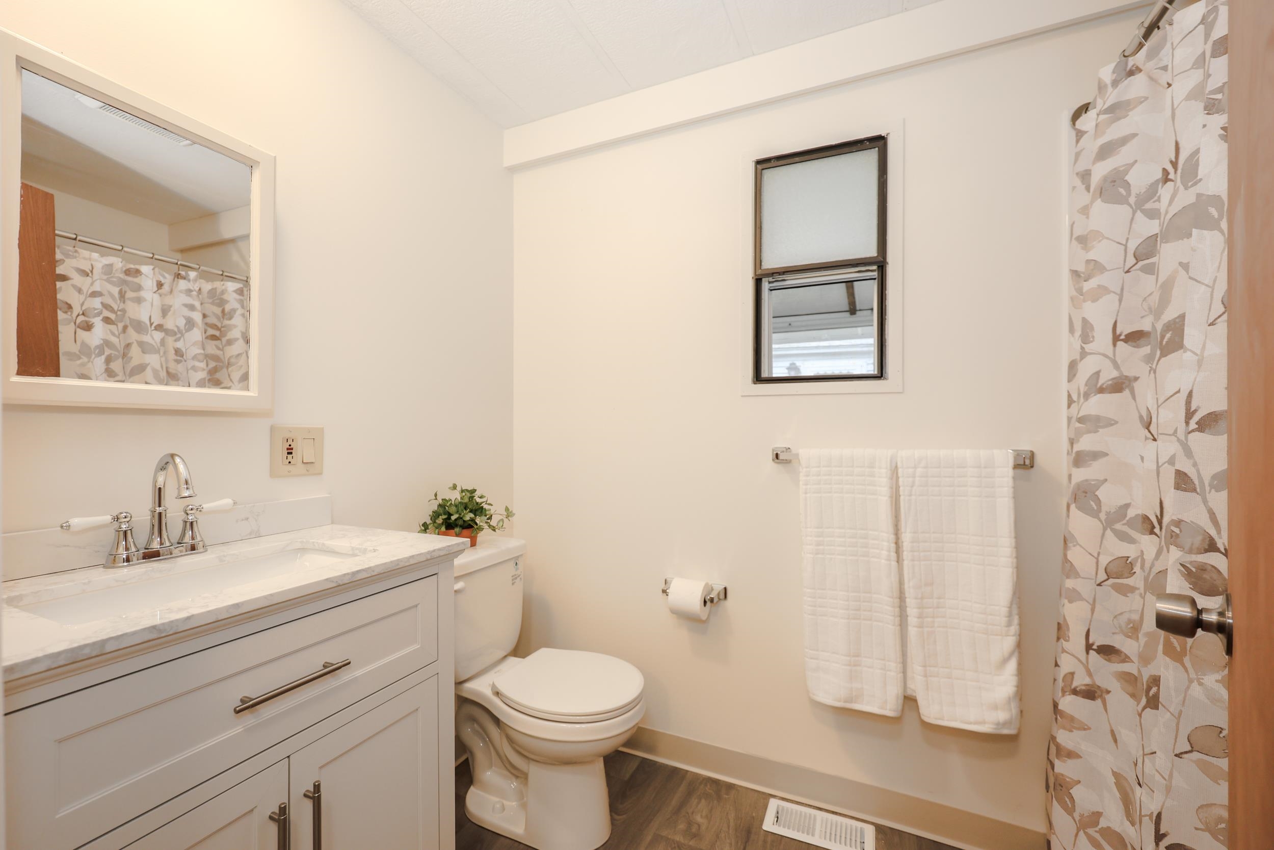 33 Thistle Way Manchester, NH 03109 - Photo 12 of 29