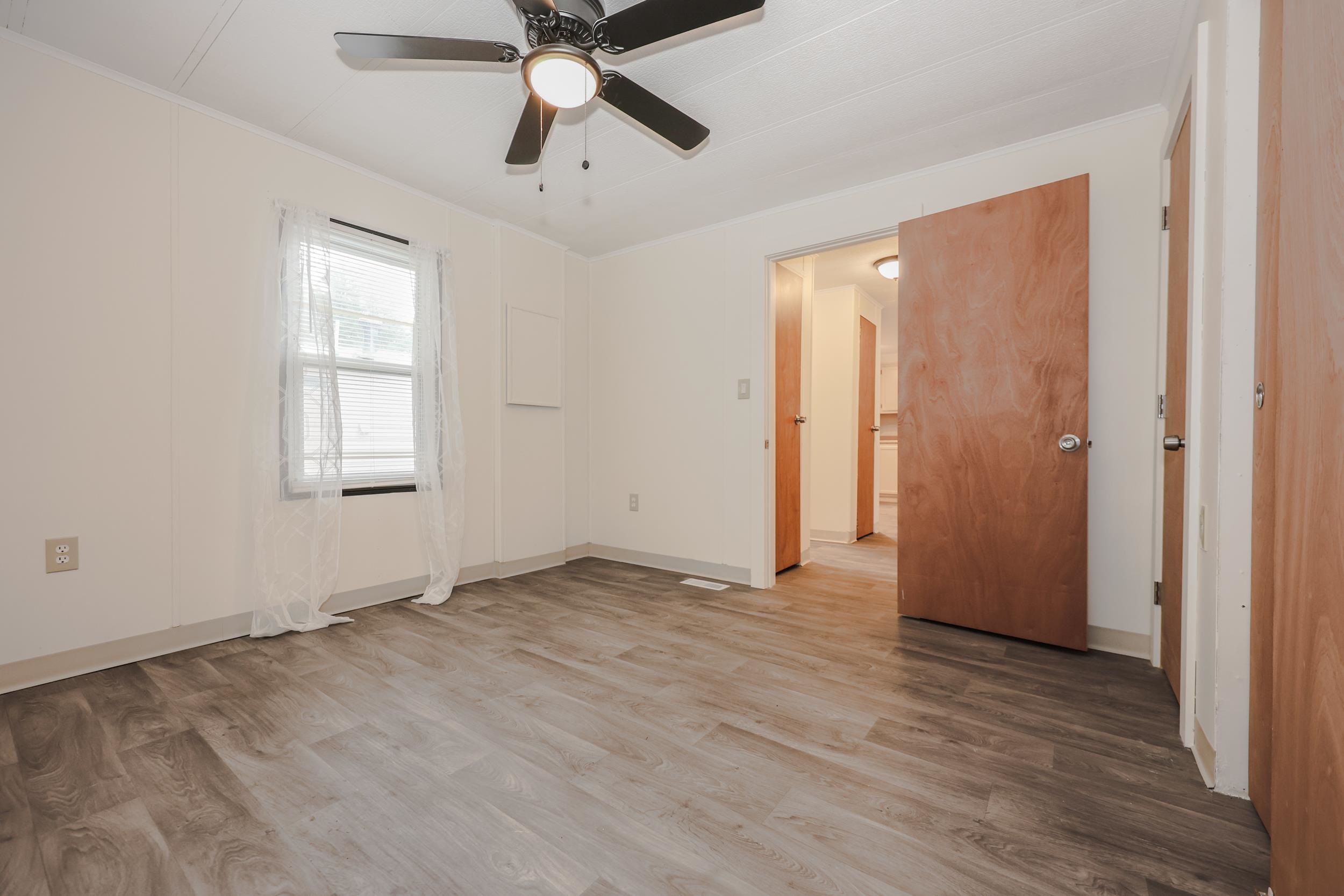 33 Thistle Way Manchester, NH 03109 - Photo 16 of 29
