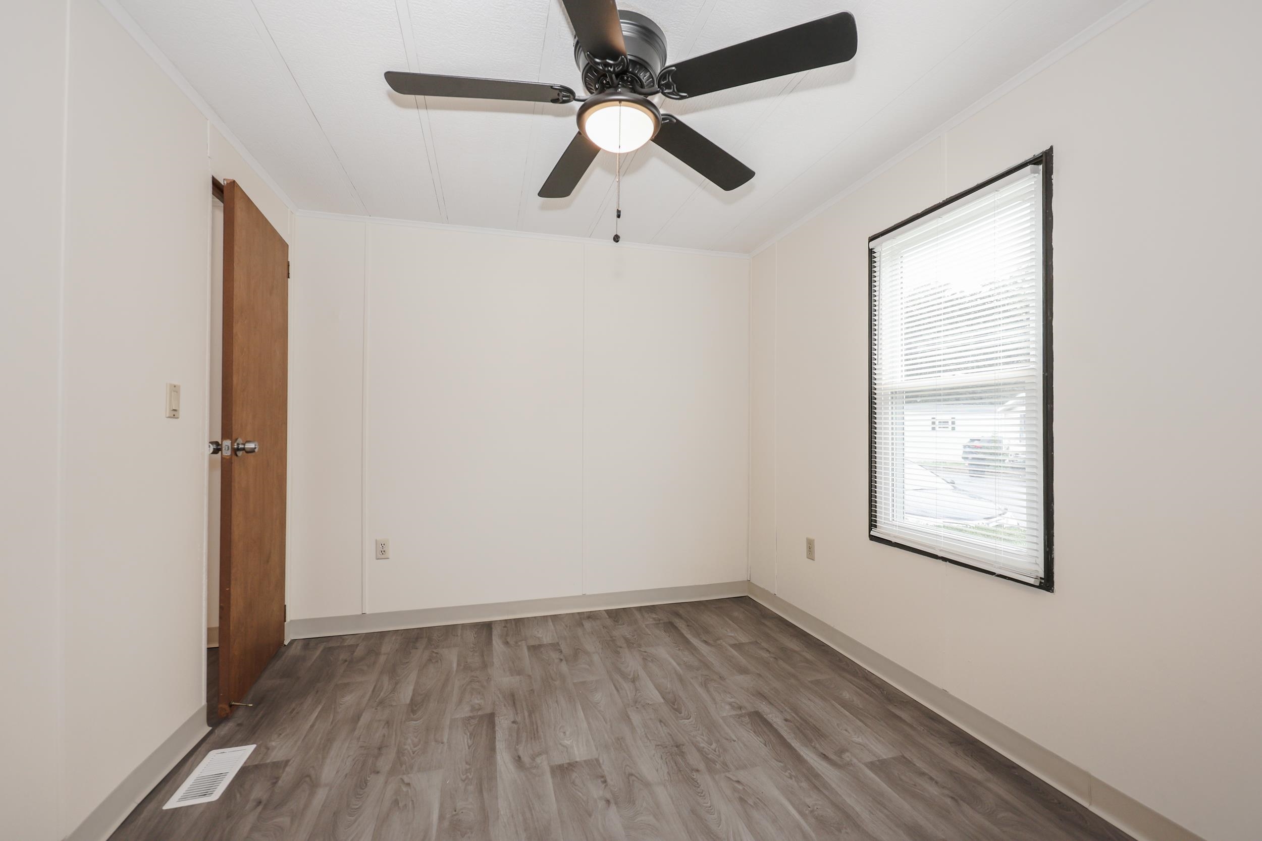 33 Thistle Way Manchester, NH 03109 - Photo 19 of 29