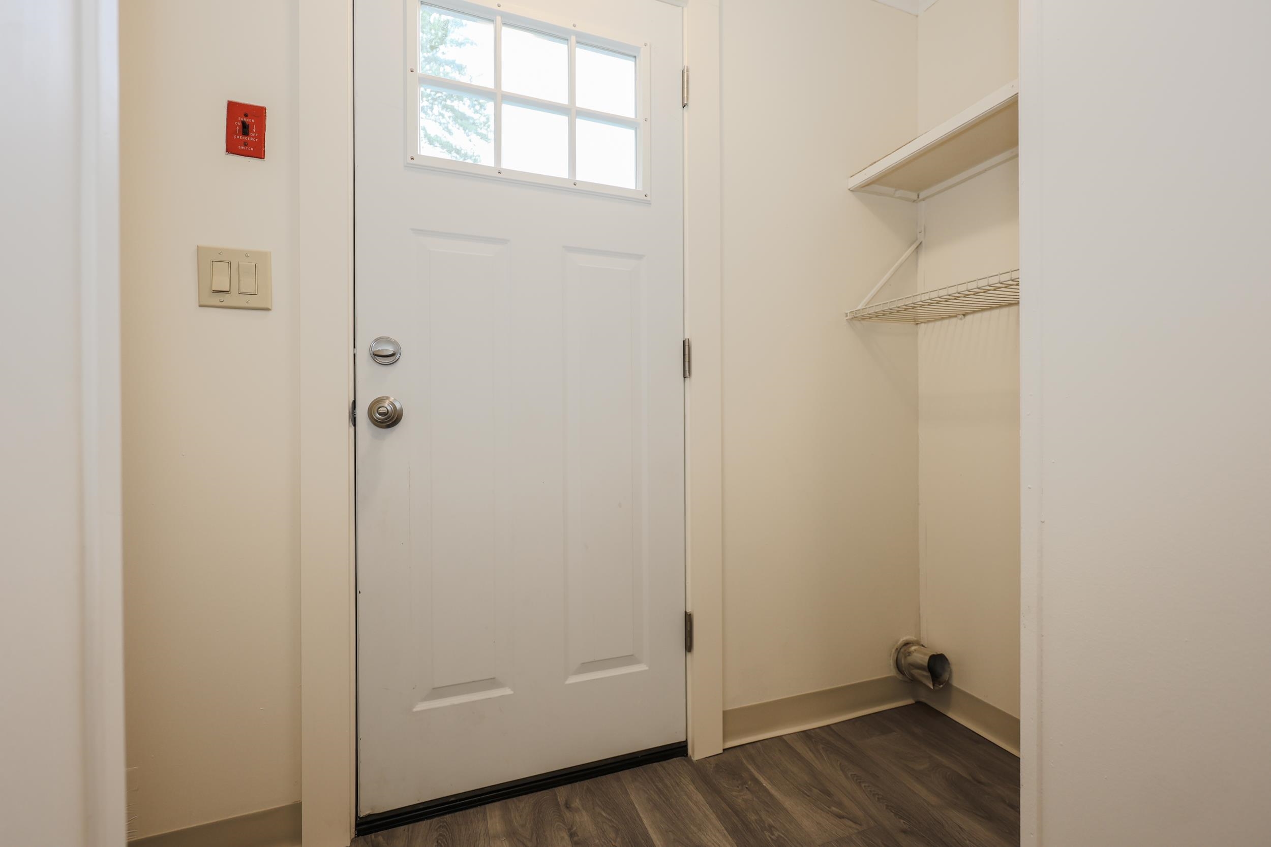 33 Thistle Way Manchester, NH 03109 - Photo 21 of 29