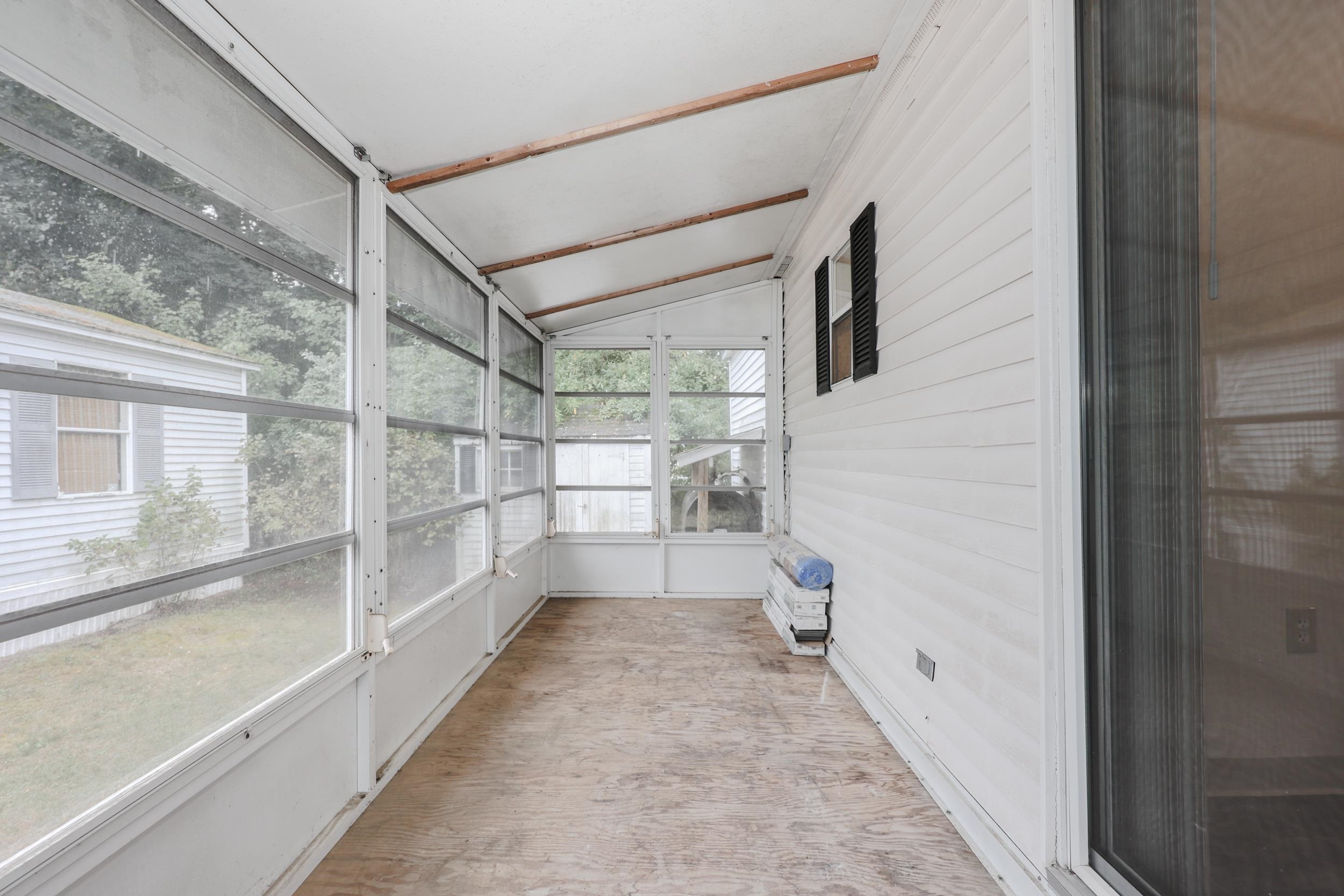33 Thistle Way Manchester, NH 03109 - Photo 24 of 29