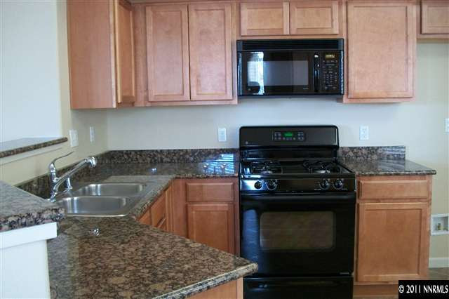 17000 Wedge Parkway, Unit 2012 Reno, NV 89511 - Photo 5 of 8 Photo 5