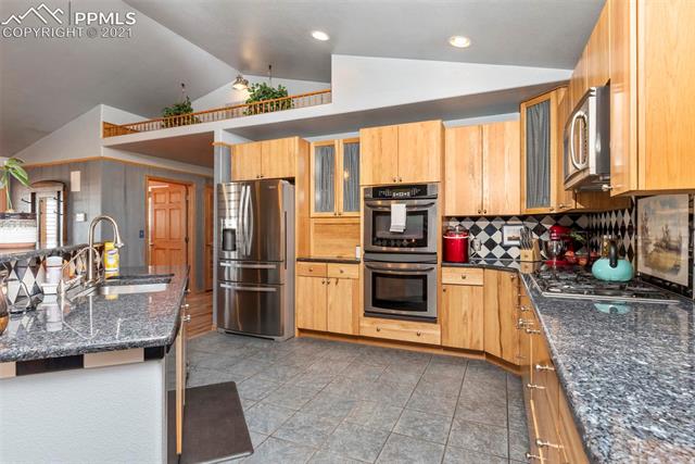 29750 Hanisch Road Calhan, CO 80808 - Photo 7 of 40