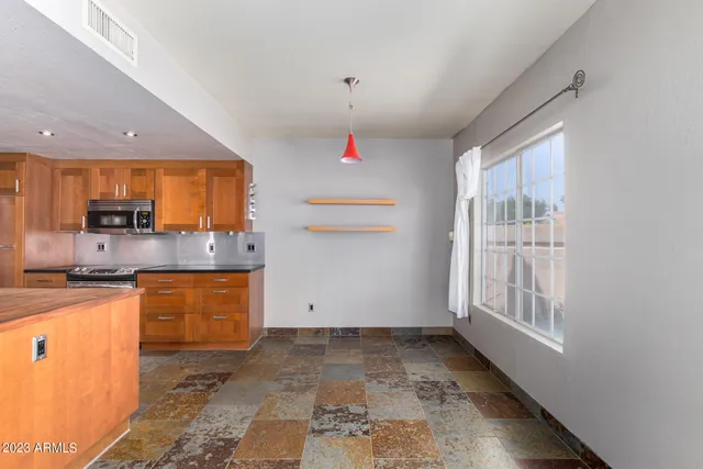 $575,000 | 3234 East Ashurst Drive, Phoenix, AZ 85048