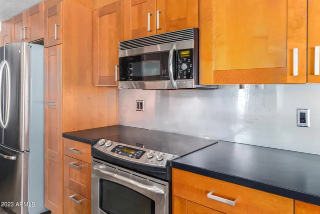 $575,000 | 3234 East Ashurst Drive, Phoenix, AZ 85048