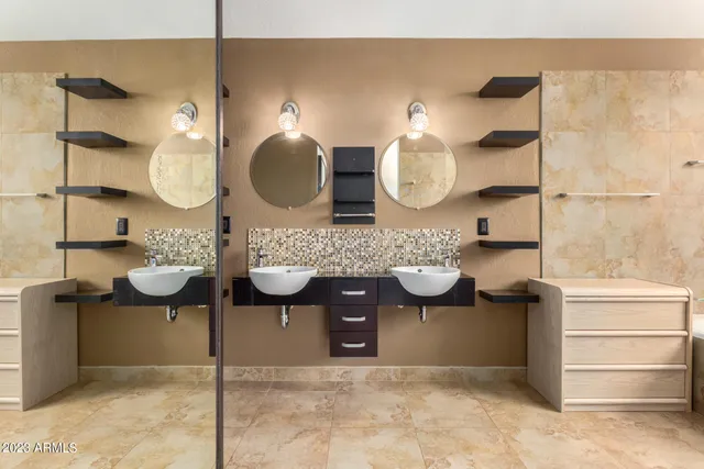 $575,000 | 3234 East Ashurst Drive, Phoenix, AZ 85048